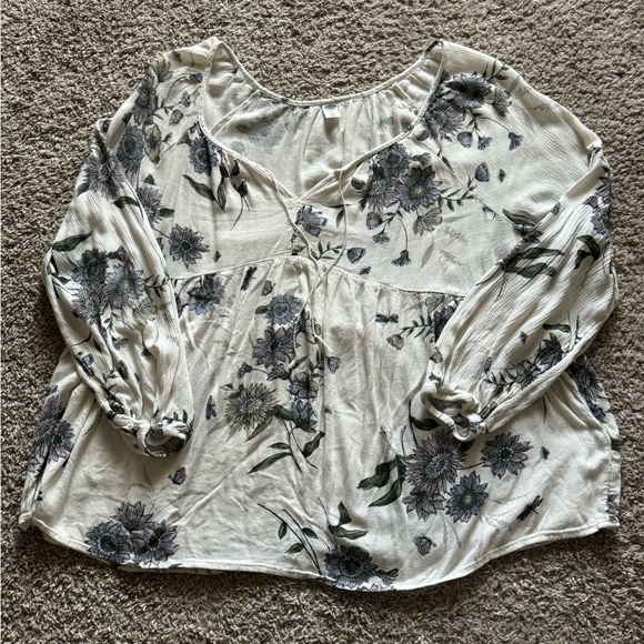 XXL Old Navy Floral long sleeve blouse - Picture 1 of 4